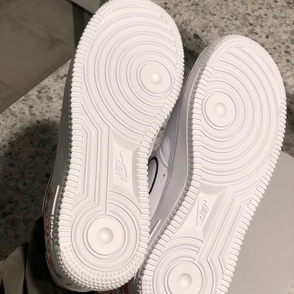 Nike Women’s LNY ‘01 Limited Edition Size 5 - Picture 4 of 4